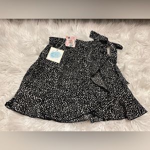 NWT POLA DOT WRAP SKIRT